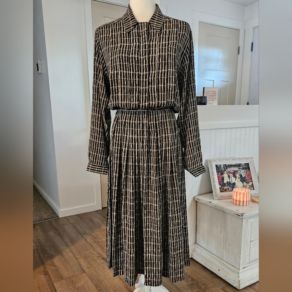 Worn Once - MS CHAUS - Black/Tan Geometric Print Dress - Size 8/10